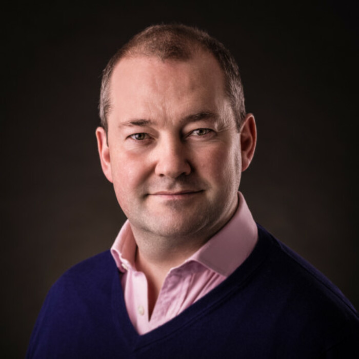 Paul_Hayes headshot
